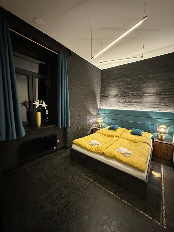 Darkhouse Versace Blue وودج المظهر الخارجي الصورة