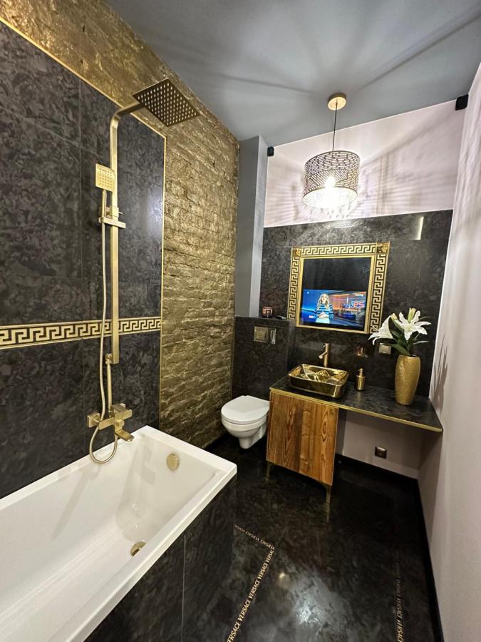 Darkhouse Versace Blue وودج المظهر الخارجي الصورة